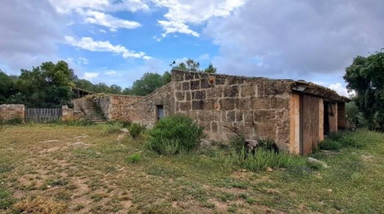 Balearic Islands - San Lorenzo del Cardessar - 200000m2