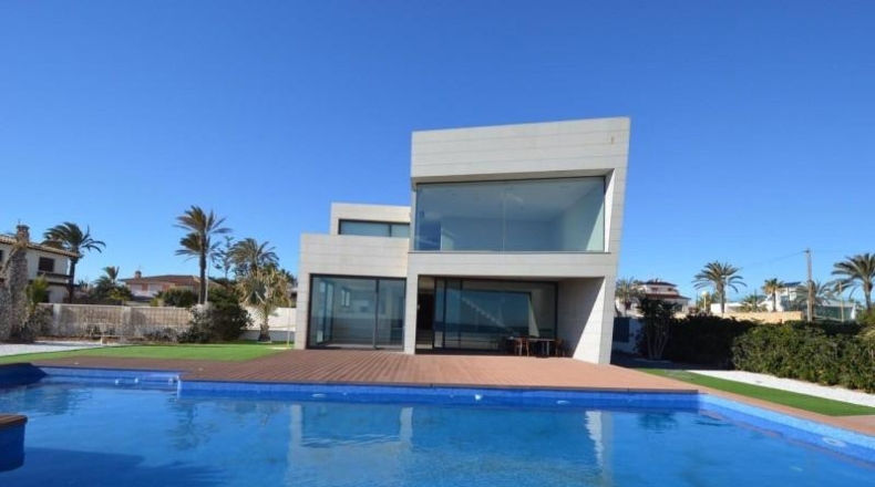 Alicante - Torrevieja - 1339m2