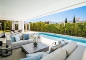 Xalet independent amb terreny en venda a la España, Marbella, ref.: TR143361 foto