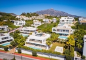 Xalet independent amb terreny en venda a la España, Marbella, ref.: TR143361 foto