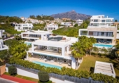 Xalet independent amb terreny en venda a la España, Marbella, ref.: TR143361 foto