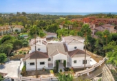 Xalet independent amb terreny en venda a la España, Estepona, ref.: TR152730 foto
