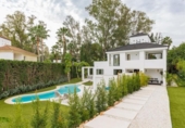 Xalet independent amb terreny en venda a la España, Marbella, ref.: TR165427 foto