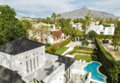 Xalet independent amb terreny en venda a la España, Marbella, ref.: TR165427 foto