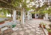 Chalet independiente con terreno en venta en la España, Granada, ref: TR238826 foto