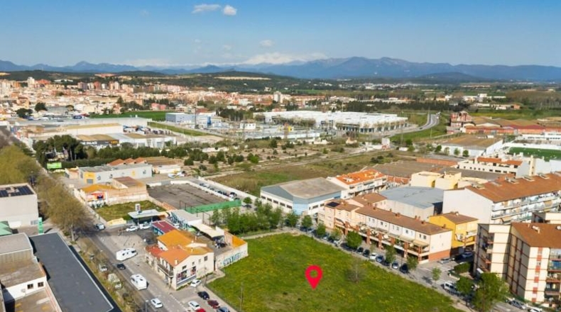Gerona - Figueres - 3714m2