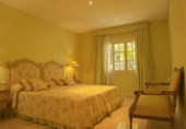 Chalet independiente con terreno en venta en la España, Inca, ref: TR155804 foto