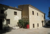Chalet independiente con terreno en venta en la España, Monóvar, ref: TR133619 foto