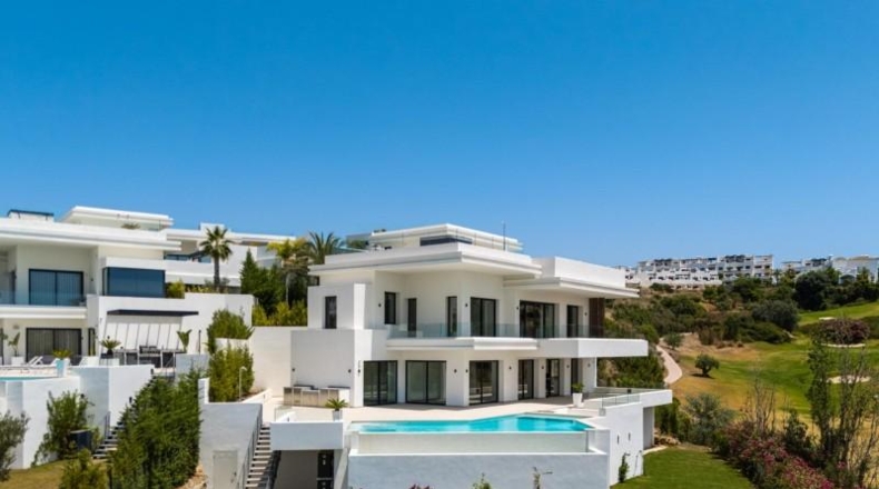Málaga - Estepona - 1097m2