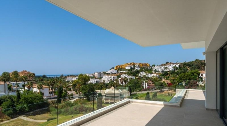 Málaga - Estepona - 1097m2
