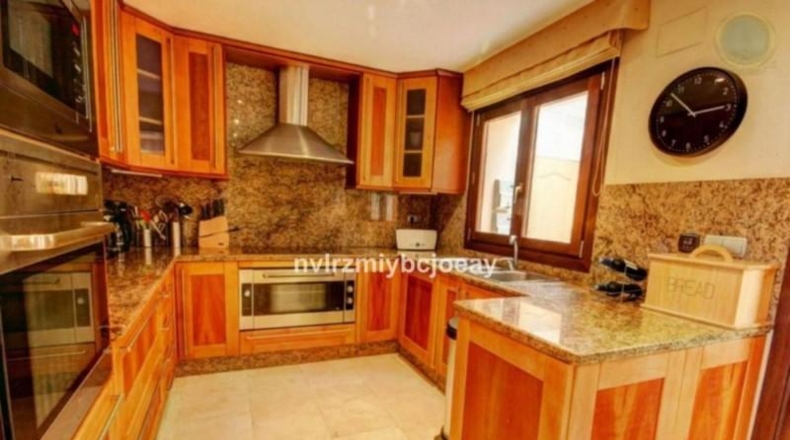 Малага - Benalmádena - 2780m2
