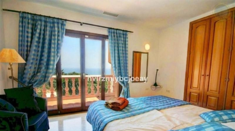 Малага - Benalmádena - 2780m2