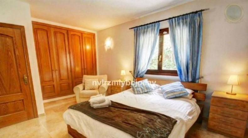 Малага - Benalmádena - 2780m2