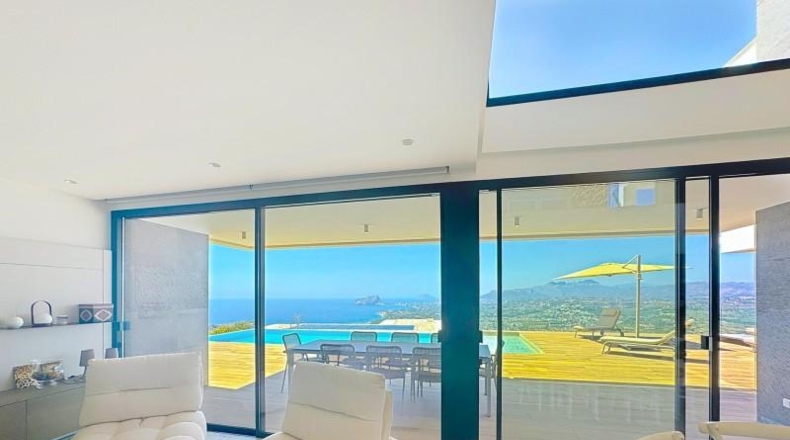 Аликанте - Benitachell - 940m2