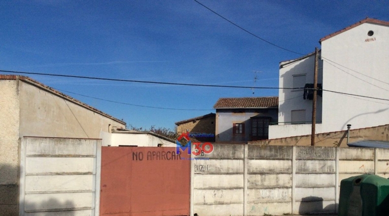 Burgos - Bayas - 1004m2