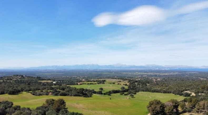 Balearic Islands - San Lorenzo del Cardessar - 10500000m2