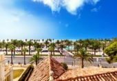 Chalet independiente con terreno en venta en la España, Salou, ref: TR153472 foto