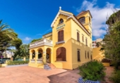Chalet independiente con terreno en venta en la España, Salou, ref: TR153472 foto
