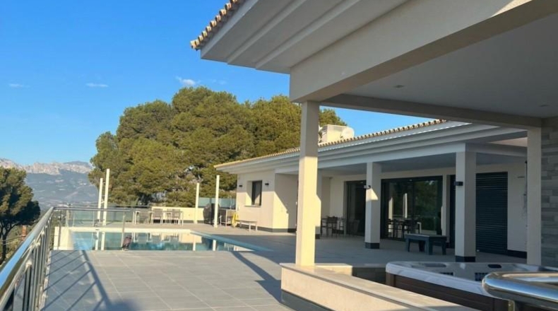 Alicante - Altea - 1680m2