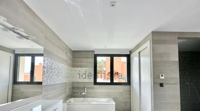 Alicante - Altea - 1680m2