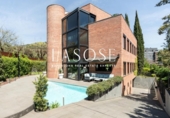 Xalet independent amb terreny en venda a la España, Esplugues de Llobregat, ref.: TR243818 foto