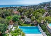 Chalet independiente con terreno en venta en la España, Castelldefels, ref: TR137148 foto