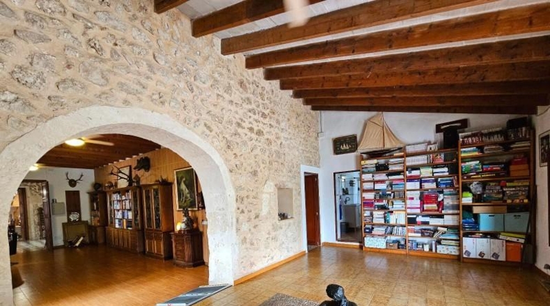 Balearic Islands - Lloret de Vistalegre - 50000m2
