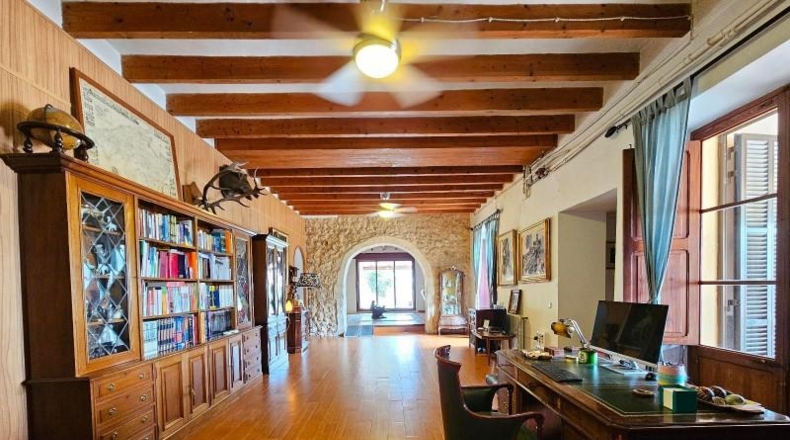 Balearic Islands - Lloret de Vistalegre - 50000m2