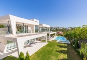 Xalet independent amb terreny en venda a la España, Marbella, ref.: TR261412 foto