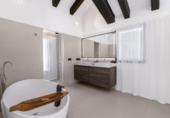 Xalet independent amb terreny en venda a la España, Marbella, ref.: TR147847 foto