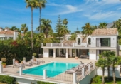 Xalet independent amb terreny en venda a la España, Marbella, ref.: TR147847 foto