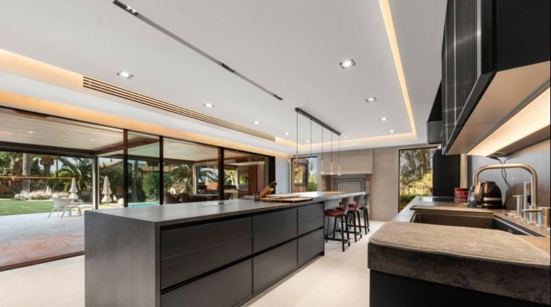 Málaga - Marbella - 2300m2