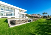 Xalet independent amb terreny en venda a la España, Estepona, ref.: TR148937 foto