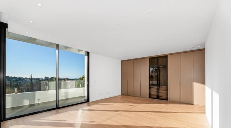 Málaga - Estepona - 1650m2