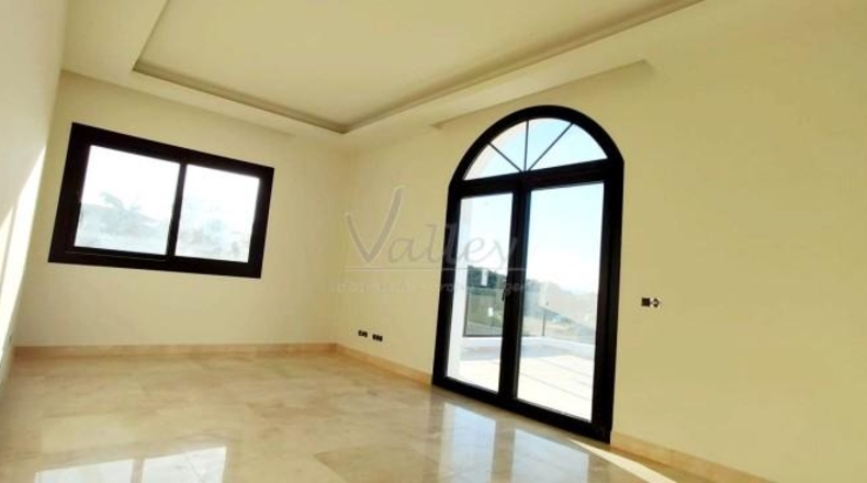 Cádiz - San Roque - 2005m2