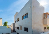 Chalet independiente con terreno en venta en la España, Alicante, ref: TR370372 foto