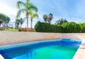Chalet independiente con terreno en venta en la España, Alicante, ref: TR370372 foto
