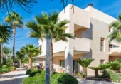 Chalet independiente con terreno en venta en la España, Alicante, ref: TR370372 foto