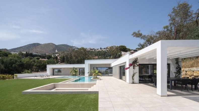 Málaga - Benalmádena - 2000m2