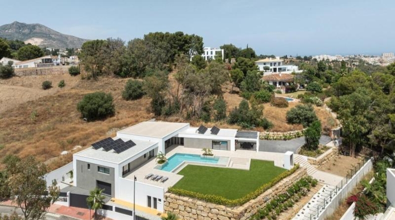 Málaga - Benalmádena - 2000m2