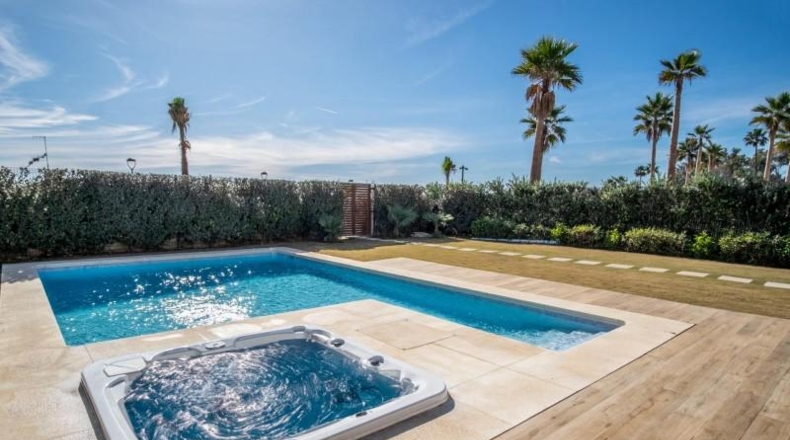Málaga - Estepona - 884m2