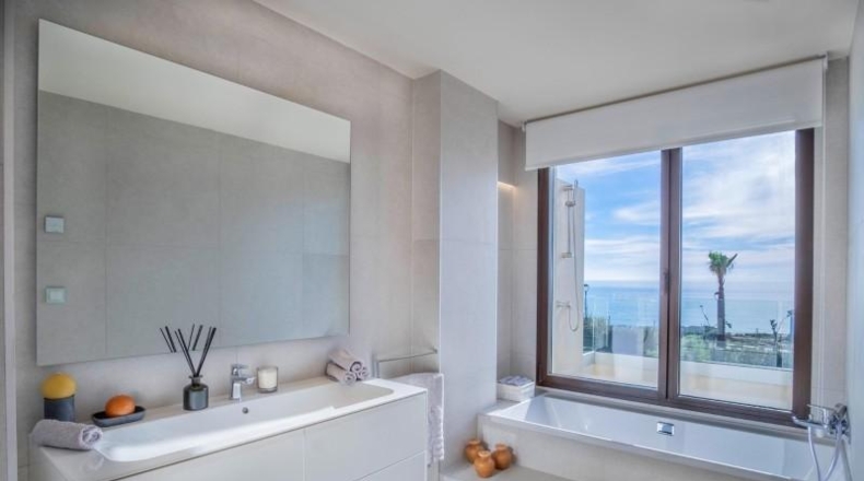 Málaga - Estepona - 884m2