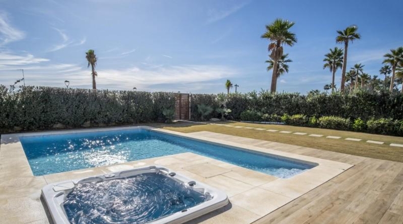 Malaga - Estepona - 884m2