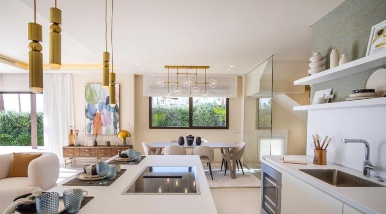 Malaga - Estepona - 884m2