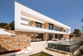 Santa Eulària des Riu 1500&nbsp;м²