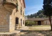 Отдельно стоящий дом с участком на продажу в городе Sant Pere de Ribes Фото