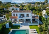 Xalet independent amb terreny en venda a la España, Marbella, ref.: TR315269 foto