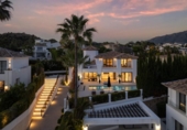 Detached villa with land for sale on España, Marbella, ref: TR343238 photo