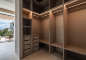 Chalet independiente con terreno en venta en la España, Benahavís, ref: TR357310 foto