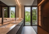Chalet independiente con terreno en venta en la España, Benahavís, ref: TR357310 foto